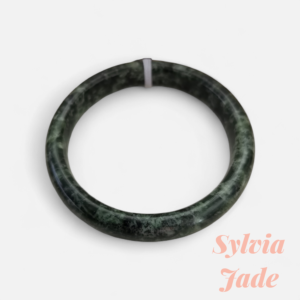 Black jade bangle